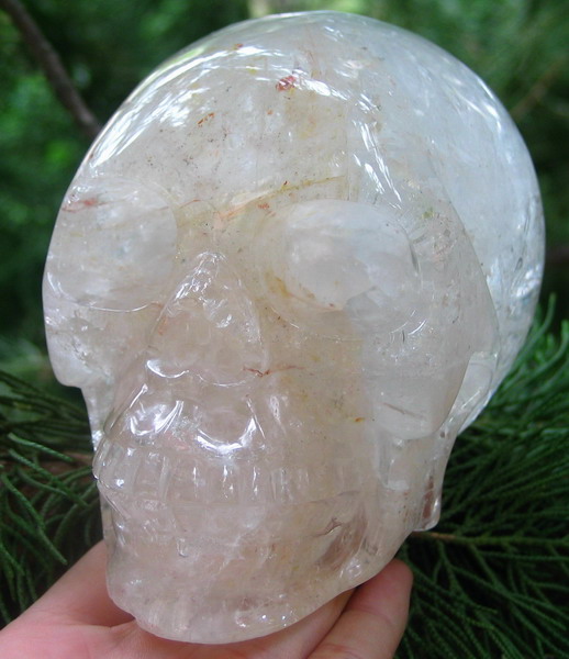 Quartz skull helps increase energy ,achieve balance 1102